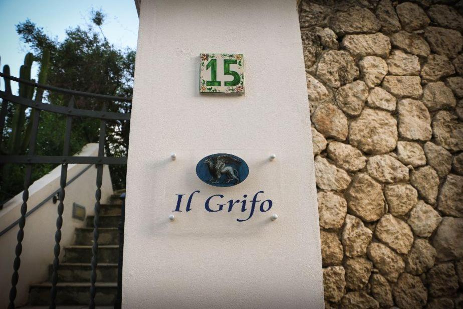 Отель Il Grifo Ликата Экстерьер фото